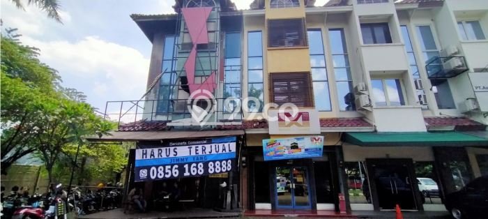 Ruko Kawasan Cilandak, Luas 325m², Kawasan Komersial Ruko Kawasan Cilandak, Luas 325m², Kawasan Komersial