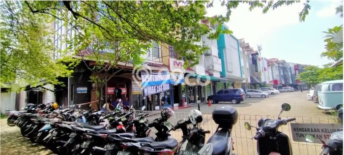 Ruko Kawasan Cilandak, Luas 325m², Kawasan Komersial Ruko Kawasan Cilandak, Luas 325m², Kawasan Komersial