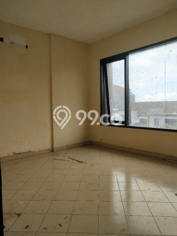 Ruko Komersial Disewakan di Kuta Badung Luas 270m2 Ruko Komersial Disewakan di Kuta Badung Luas 270m2