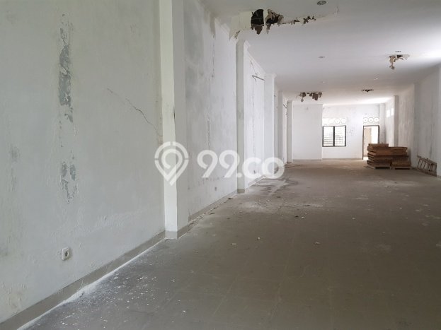 Lokasi Strategis! Dijual Ruko Bisnis di Slamet Riyadi, Solo Kondisi Baik Lokasi Strategis! Dijual Ruko Bisnis di Slamet Riyadi, Solo Kondisi Baik
