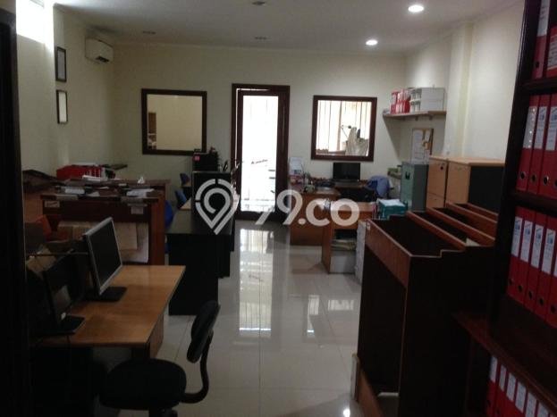 Ruko Dijual di Ciputat Tangerang Selatan dengan Luas Bangunan 216m2 Ruko Dijual di Ciputat Tangerang Selatan dengan Luas Bangunan 216m2