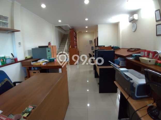 Ruko Dijual di Ciputat Tangerang Selatan dengan LB 216m2 Ruko Dijual di Ciputat Tangerang Selatan dengan LB 216m2