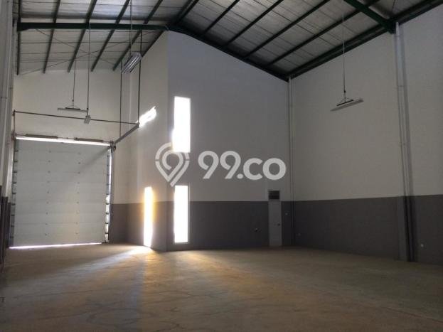 Disewakan Gudang Strategis Kawasan Cakung, Luas 288m², Jalan Strategis Disewakan Gudang Strategis Kawasan Cakung, Luas 288m², Jalan Strategis