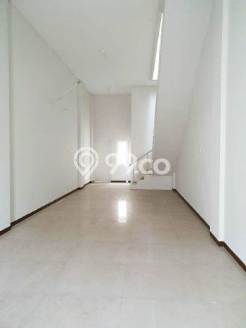 PROSPEK BAGUS! Komersial di Tawangmas, Luas 131m², Potensi Keramaian Tinggi PROSPEK BAGUS! Komersial di Tawangmas, Luas 131m², Potensi Keramaian Tinggi