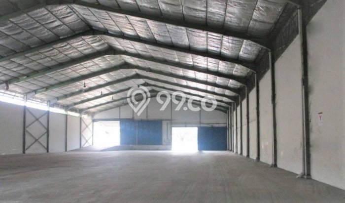 Disewakan Gudang di Kawasan Ramai Cikarang Luas 5100m2 Disewakan Gudang di Kawasan Ramai Cikarang Luas 5100m2
