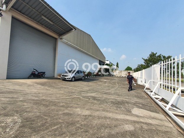Gudang Disewakan di Area Ramai Ciampel, Karawang Gudang Disewakan di Area Ramai Ciampel, Karawang