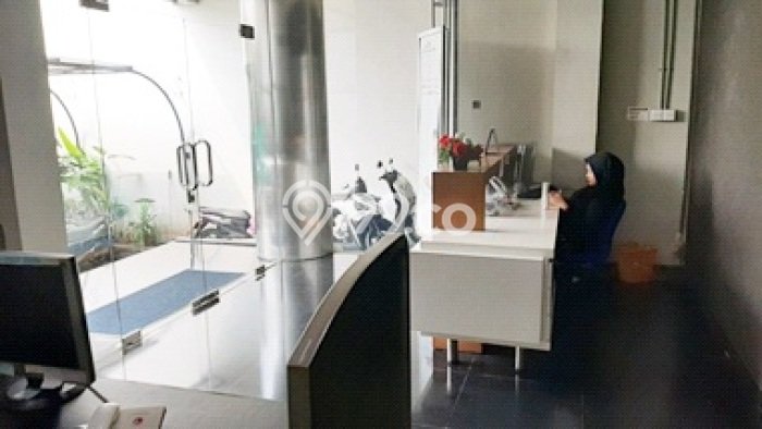 POTENSI BESAR! Kantor Kawasan Kedoya, Luas 835m², Posisi Jalan Utama POTENSI BESAR! Kantor Kawasan Kedoya, Luas 835m², Posisi Jalan Utama