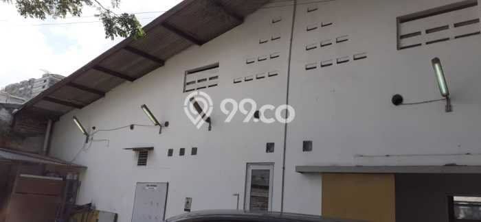 Unit Gudang Disewakan di Pasir Kaliki di Area Ramai & Strategis Unit Gudang Disewakan di Pasir Kaliki di Area Ramai & Strategis