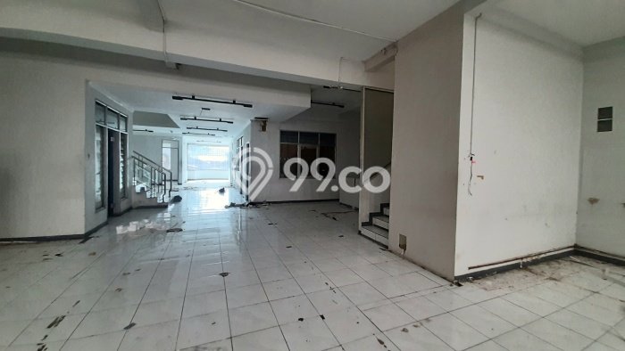 Ruko Disewa di Bandung dengan LB 500m2 Area Komersial Ramai Ruko Disewa di Bandung dengan LB 500m2 Area Komersial Ramai