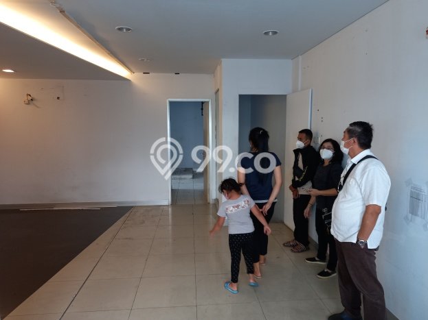 Unit Ruko Dijual di Tangerang LT 72m2 & LB 137m2 Unit Ruko Dijual di Tangerang LT 72m2 & LB 137m2