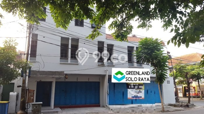 Ruko bagus disewakan di Laweyan Solo dengan LB 350m2 harga sewa terbaik Ruko bagus disewakan di Laweyan Solo dengan LB 350m2 harga sewa terbaik