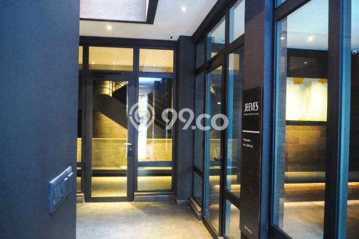 Unit Ruko Dijual di Jakarta Selatan LT 284m2 & LB 600m2 Unit Ruko Dijual di Jakarta Selatan LT 284m2 & LB 600m2