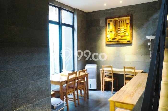 Unit Ruko Dijual di Jakarta Selatan LT 284m2 & LB 600m2 Unit Ruko Dijual di Jakarta Selatan LT 284m2 & LB 600m2