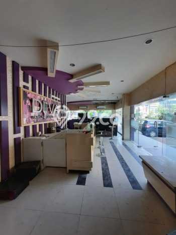 Komersial Bagus Dijual LB 800m2 Lokasi Strategis Jakarta Selatan Area Cocok untuk Bisnis Komersial Bagus Dijual LB 800m2 Lokasi Strategis Jakarta Selatan Area Cocok untuk Bisnis