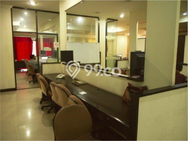 Komersial Bagus Dijual LB 400m2 Lokasi Strategis Semarang Area Cocok untuk Bisnis Komersial Bagus Dijual LB 400m2 Lokasi Strategis Semarang Area Cocok untuk Bisnis