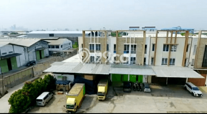 Unit Gudang Dijual di Jakarta Utara LT 270m2 & LB 527m2 Unit Gudang Dijual di Jakarta Utara LT 270m2 & LB 527m2