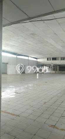 KAWASAN BISNIS! Gudang di Pulo Gadung, Luas 1700m², Jalan Utama KAWASAN BISNIS! Gudang di Pulo Gadung, Luas 1700m², Jalan Utama