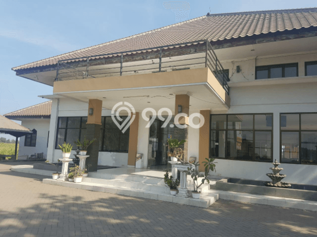 Komersial Dijual di Paiton Probolinggo dengan Luas Bangunan 2000m2 Komersial Dijual di Paiton Probolinggo dengan Luas Bangunan 2000m2