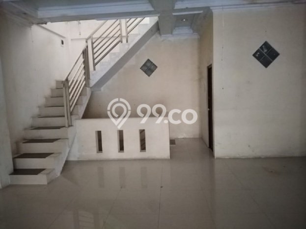 Unit Ruko disewakan di Karawang Barat Karawang dengan LT 90m2 / LB 200m2 Unit Ruko disewakan di Karawang Barat Karawang dengan LT 90m2 / LB 200m2