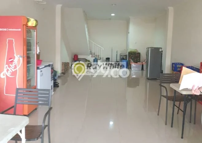 Ruko Disewakan di Kawasan Ramai Cinere, Depok Ruko Disewakan di Kawasan Ramai Cinere, Depok