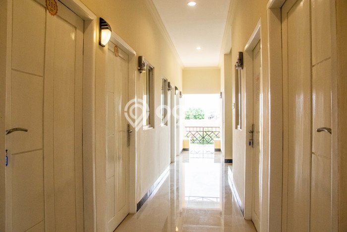 Unit Komersial Dijual di Karawaci Tangerang 4400m2 Unit Komersial Dijual di Karawaci Tangerang 4400m2