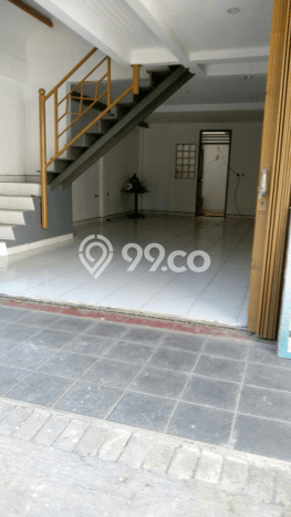 Ruko Dijual di Prime Area Jakarta Selatan Luas 180m2 Ruko Dijual di Prime Area Jakarta Selatan Luas 180m2
