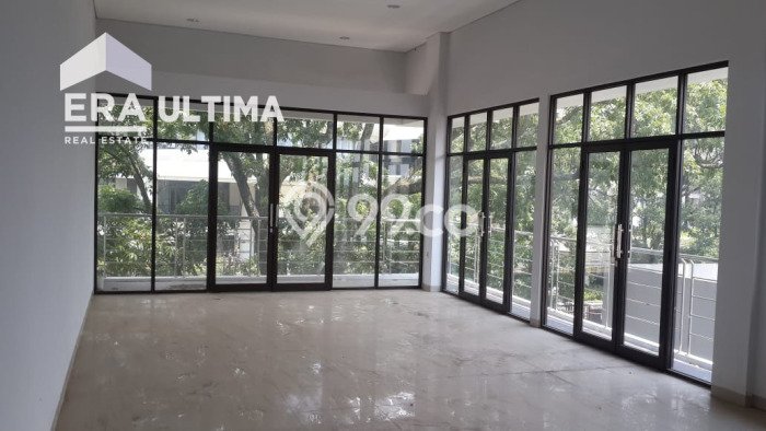 AREA BISNIS! Ruko Kawasan BKR, Luas 240m², Area Strategis AREA BISNIS! Ruko Kawasan BKR, Luas 240m², Area Strategis