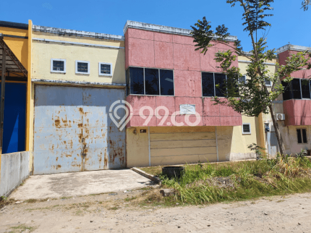 LOKASI STRATEGIS! Gudang di Tamalanrea, Luas 345m², Area Komersial LOKASI STRATEGIS! Gudang di Tamalanrea, Luas 345m², Area Komersial