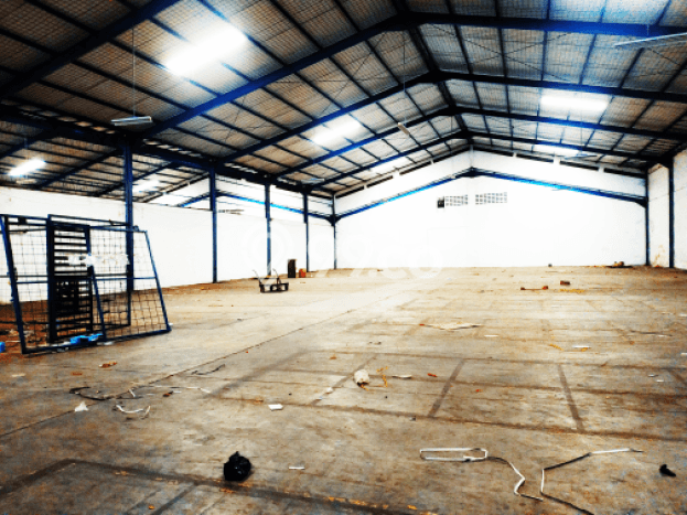 Pabrik Premium Kawasan Terboyo, Luas 8600m², Area Komersial, Lokasi Ramai Pabrik Premium Kawasan Terboyo, Luas 8600m², Area Komersial, Lokasi Ramai