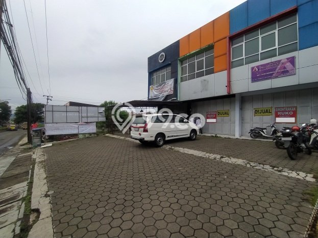 Ruko untuk Disewa di Pusat Cianjur Luas Bangunan 120m2 Ruko untuk Disewa di Pusat Cianjur Luas Bangunan 120m2