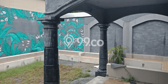 Disewakan Ruko komersial di Jebres luas bangunan 240m2 Disewakan Ruko komersial di Jebres luas bangunan 240m2