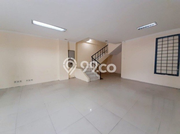 Ruko Dijual di Kebayoran Baru Jakarta Selatan dengan LB 198m2 Ruko Dijual di Kebayoran Baru Jakarta Selatan dengan LB 198m2