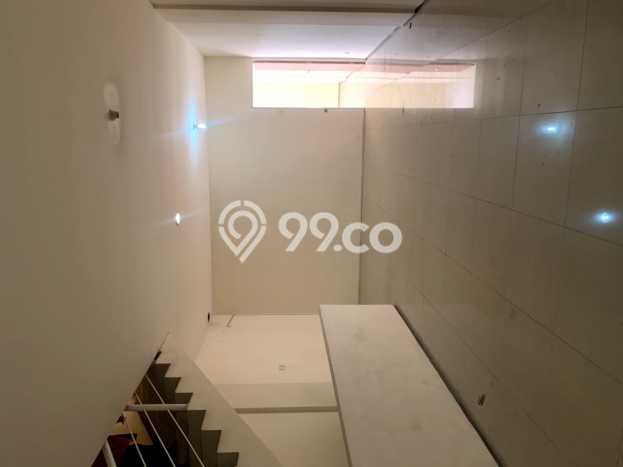 Area Ramai! Ruko Dijual di Lengkong untuk Bisnis Luas Bangunan 300m2 Area Ramai! Ruko Dijual di Lengkong untuk Bisnis Luas Bangunan 300m2