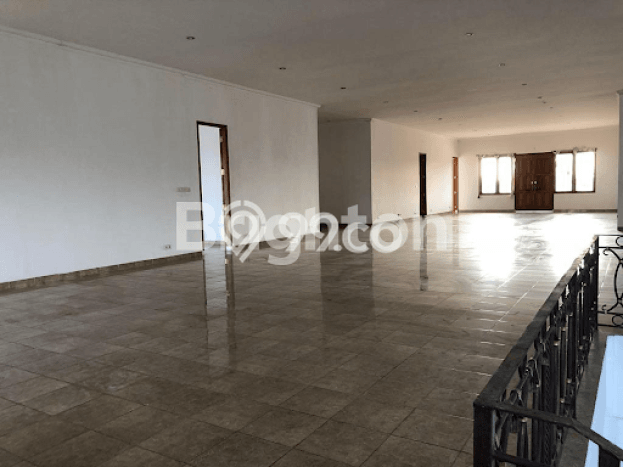 Ruko Dijual di Prime Area Badung Luas 2000m2 Ruko Dijual di Prime Area Badung Luas 2000m2