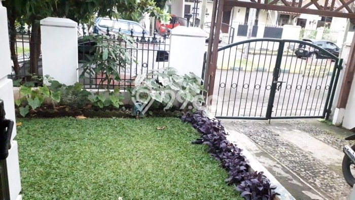 Gudang Dijual Lokasi Emas di Kebayoran Lama Luas 1796m2 Gudang Dijual Lokasi Emas di Kebayoran Lama Luas 1796m2