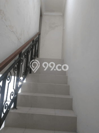 Area Ramai! Ruko Dijual di Matraman untuk Bisnis Luas Bangunan 270m2 Area Ramai! Ruko Dijual di Matraman untuk Bisnis Luas Bangunan 270m2