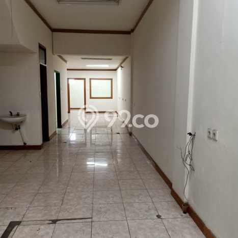 Ruko Area Komersial Kawasan Buah Batu, Luas 225m², Posisi Prima Ruko Area Komersial Kawasan Buah Batu, Luas 225m², Posisi Prima