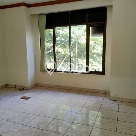 Ruko Area Komersial Kawasan Buah Batu, Luas 225m², Posisi Prima Ruko Area Komersial Kawasan Buah Batu, Luas 225m², Posisi Prima