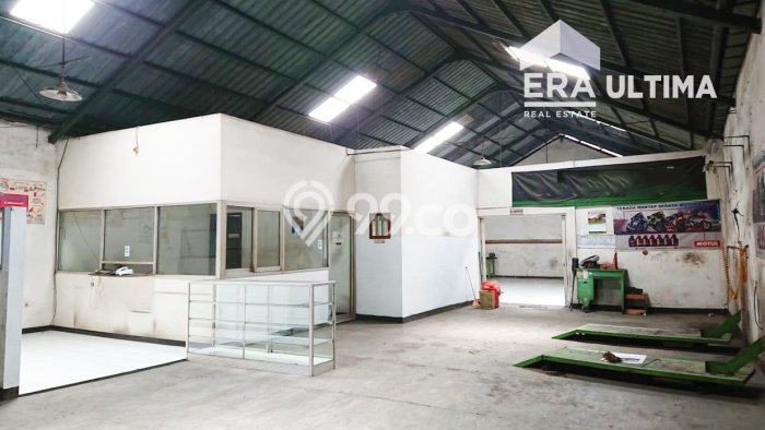 Ruko Area Komersial di Soekarno Hatta, Luas 264m², Disewakan, Ready Digunakan Ruko Area Komersial di Soekarno Hatta, Luas 264m², Disewakan, Ready Digunakan
