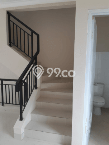 Lokasi Strategis! Dijual Ruko Bisnis di Grand Wisata, Bekasi Kondisi Baik Lokasi Strategis! Dijual Ruko Bisnis di Grand Wisata, Bekasi Kondisi Baik