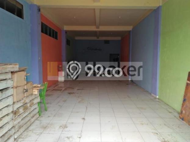 Ruko Disewa di Buleleng dengan LB 75m2 Area Komersial Ramai Ruko Disewa di Buleleng dengan LB 75m2 Area Komersial Ramai