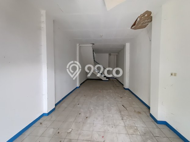 Ruko Bagus Dijual LB 191m2 Lokasi Strategis Jakarta Barat Area Cocok untuk Berbisnis Ruko Bagus Dijual LB 191m2 Lokasi Strategis Jakarta Barat Area Cocok untuk Berbisnis