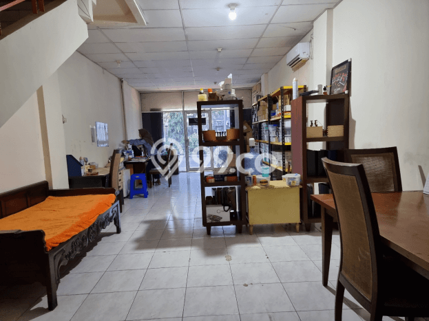 Ruko Bagus Dijual LB 180m2 Lokasi Strategis Jakarta Barat Area Cocok untuk Berbisnis Ruko Bagus Dijual LB 180m2 Lokasi Strategis Jakarta Barat Area Cocok untuk Berbisnis