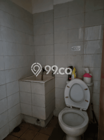 Ruko Bagus Dijual LB 180m2 Lokasi Strategis Jakarta Barat Area Cocok untuk Berbisnis Ruko Bagus Dijual LB 180m2 Lokasi Strategis Jakarta Barat Area Cocok untuk Berbisnis