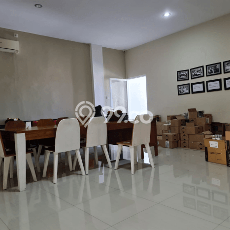 LOKASI STRATEGIS! Gudang Kawasan , Luas 472m2m², Pengunjung Terjamin LOKASI STRATEGIS! Gudang Kawasan , Luas 472m2m², Pengunjung Terjamin