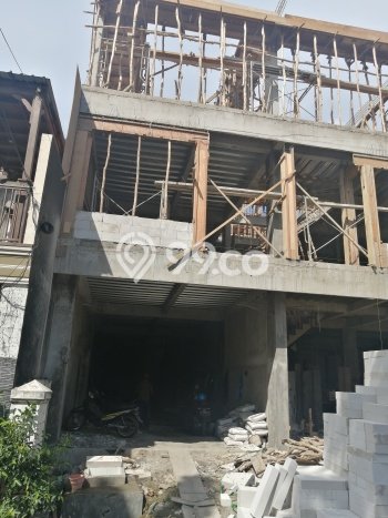 Unit Ruko Dijual di Surabaya LT 78m2 & LB 202m2 Unit Ruko Dijual di Surabaya LT 78m2 & LB 202m2