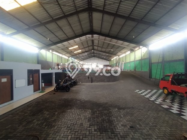 Unit Komersial Dijual di Karangtengah Cianjur 1200m2 Unit Komersial Dijual di Karangtengah Cianjur 1200m2