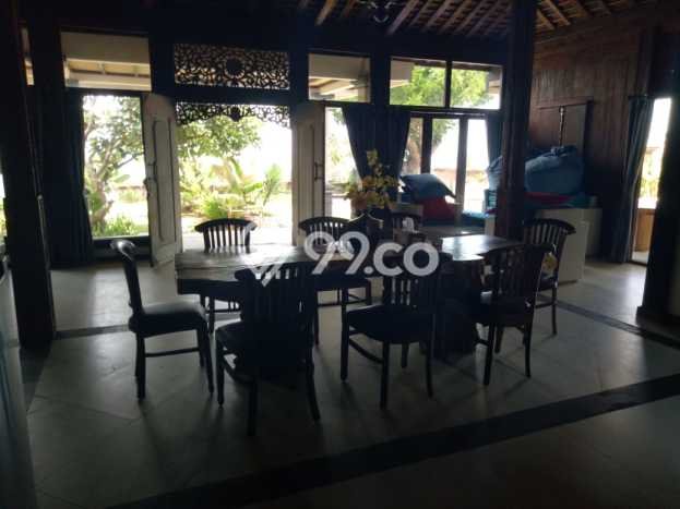 Unit Komersial Dijual di Buleleng LT 400m2 & LB 700m2 Unit Komersial Dijual di Buleleng LT 400m2 & LB 700m2