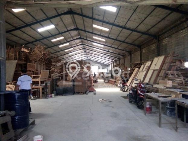 AREA PREMIUM! Gudang di Mranggen, Luas 1700m², Pusat Bisnis AREA PREMIUM! Gudang di Mranggen, Luas 1700m², Pusat Bisnis