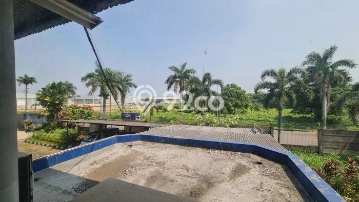 KEUNTUNGAN BERLIPAT! Gudang di Cikupa, Luas 3748m2m², Lokasi Jalan Utama KEUNTUNGAN BERLIPAT! Gudang di Cikupa, Luas 3748m2m², Lokasi Jalan Utama